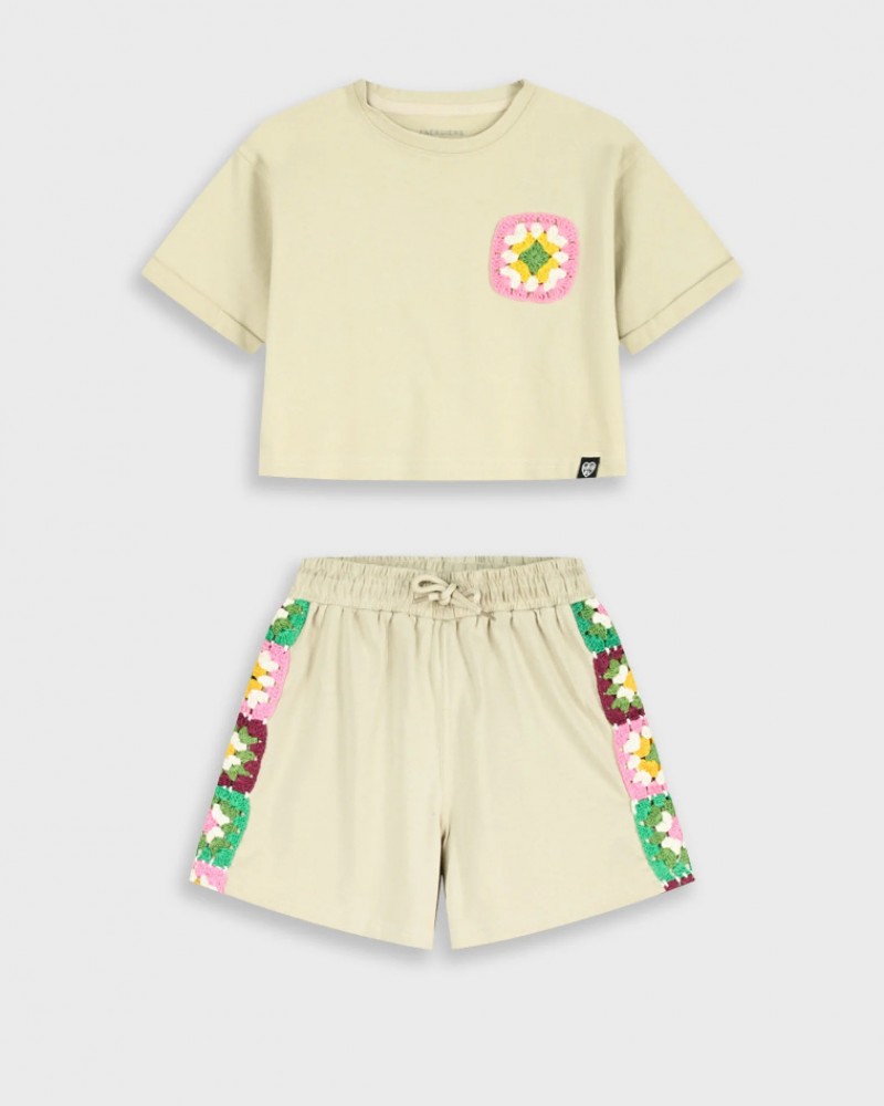 Εφηβικό Σετ Μπλούζα Τοπ Και Σορτς με Υπέροχο Κέντημα Κορίτσι (6-16) -Βανίλια- 