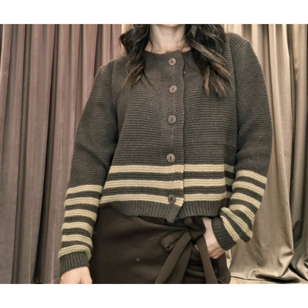 Πλεκτή Ζακέτα Με Ρίγες και Κουμπιά -Σοκολατί-