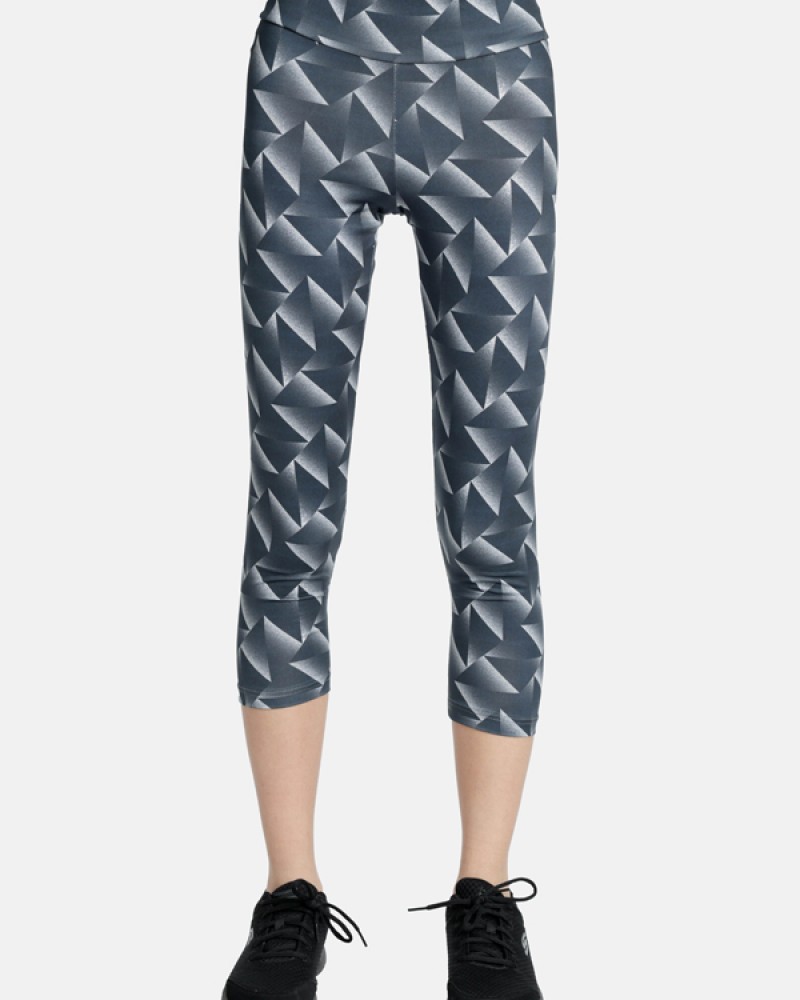 Γυναικείο Αθλητικό Κολάν Capri Pattern Frenzy Με Μπάσκα -Εμπριμέ.- 2532706