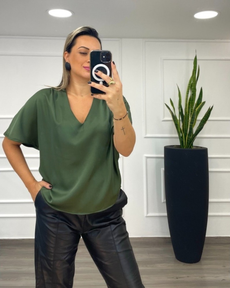 Μπλούζα Σατέν Μονόχρωμη Με Πιέτες Στους Ώμους -Χακί- 28526