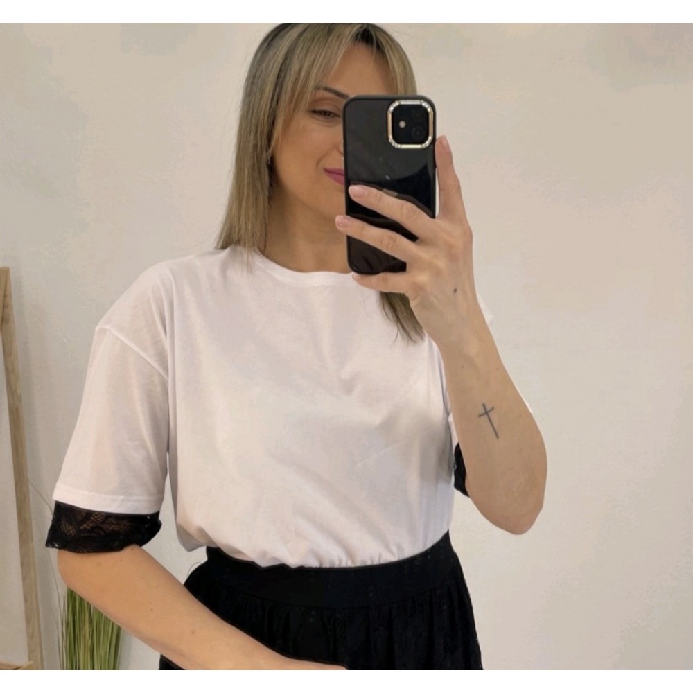 T-Shirt Μπλούζα Μακό με Δαντέλα στο Μανίκι -Λευκό- 31504Δ T-Shirt Μπλούζα Μακό με Δαντέλα στο Μανίκι -Λευκό- 31504Δ